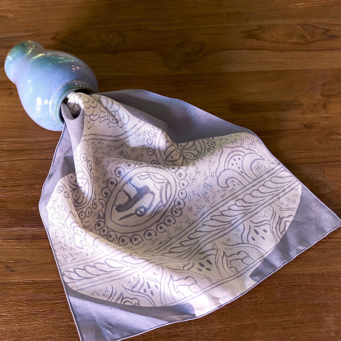 Buncheong Vase Handkerchief (Blue)