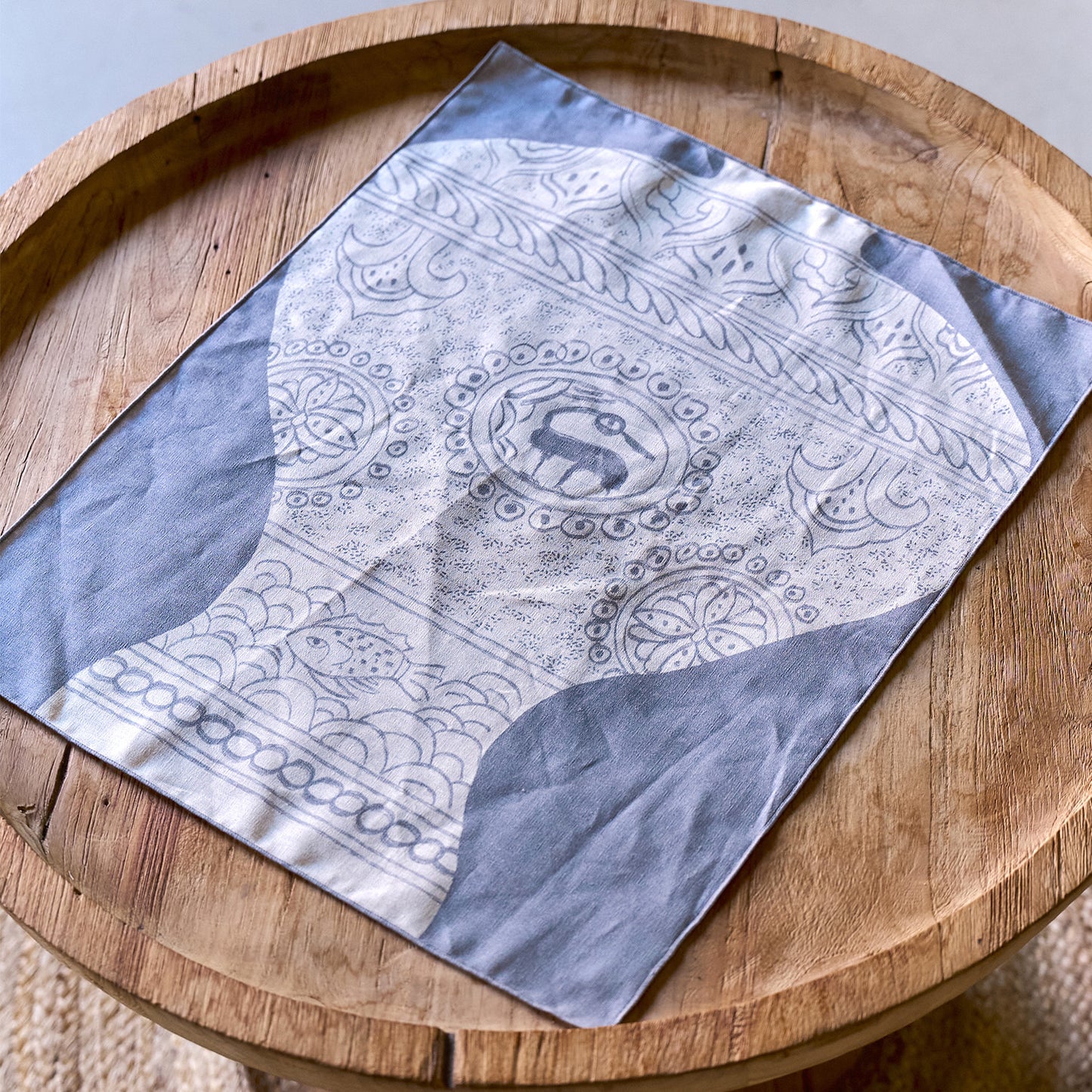 Buncheong Vase Handkerchief (Blue)